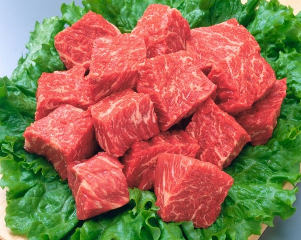 Sau khi cắt polyp đại tràng nên ăn nhiều đạm