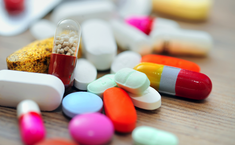 Người uống nhiều thuốc kháng sinh là đối tượng dễ mắc bệnh viêm đại tràng